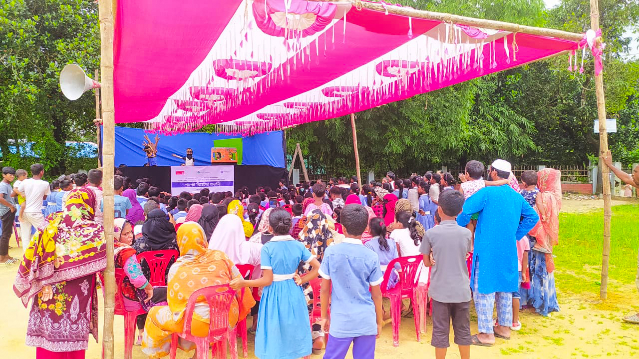 Puppet Shows Promote Safe Migration and Human Trafficking Prevention in Cox’s Bazar